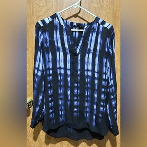 Simply Vera silky dress shirt size large